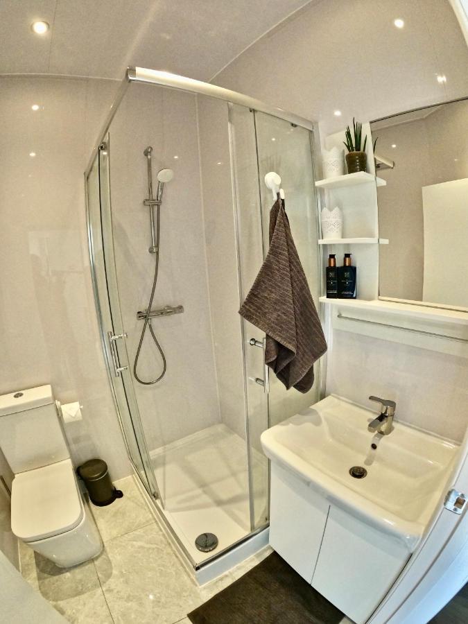 Lovely One Bedroom Flat Лондон Екстер'єр фото