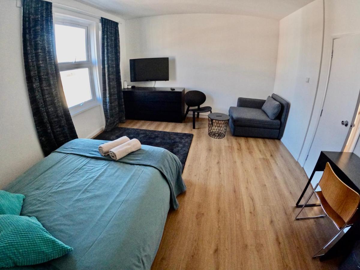 Lovely One Bedroom Flat Лондон Екстер'єр фото