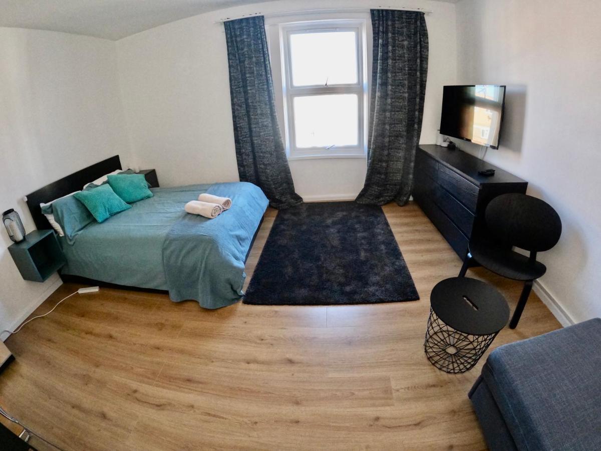 Lovely One Bedroom Flat Лондон Екстер'єр фото