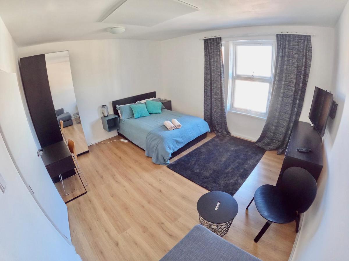 Lovely One Bedroom Flat Лондон Екстер'єр фото