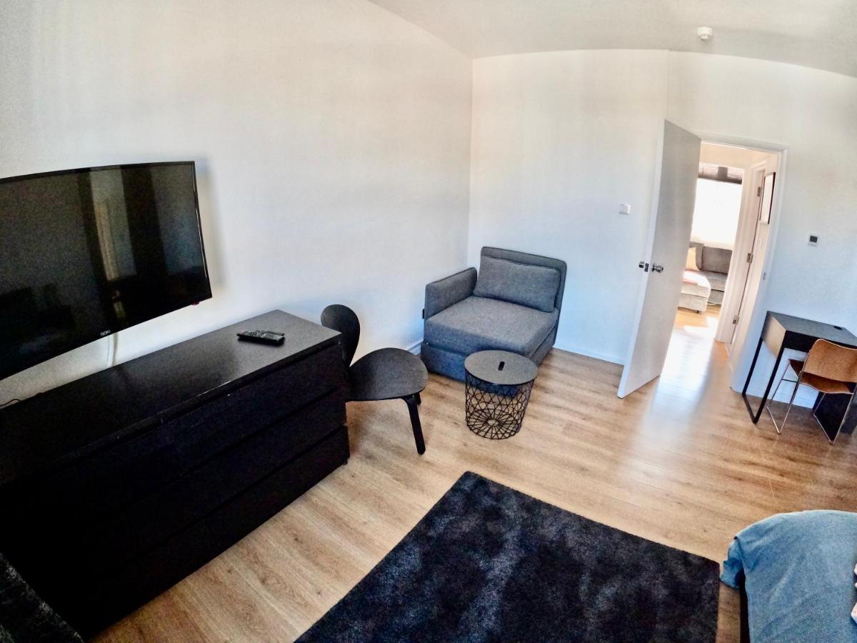 Lovely One Bedroom Flat Лондон Екстер'єр фото