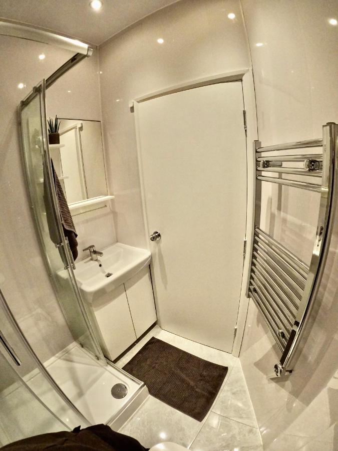 Lovely One Bedroom Flat Лондон Екстер'єр фото