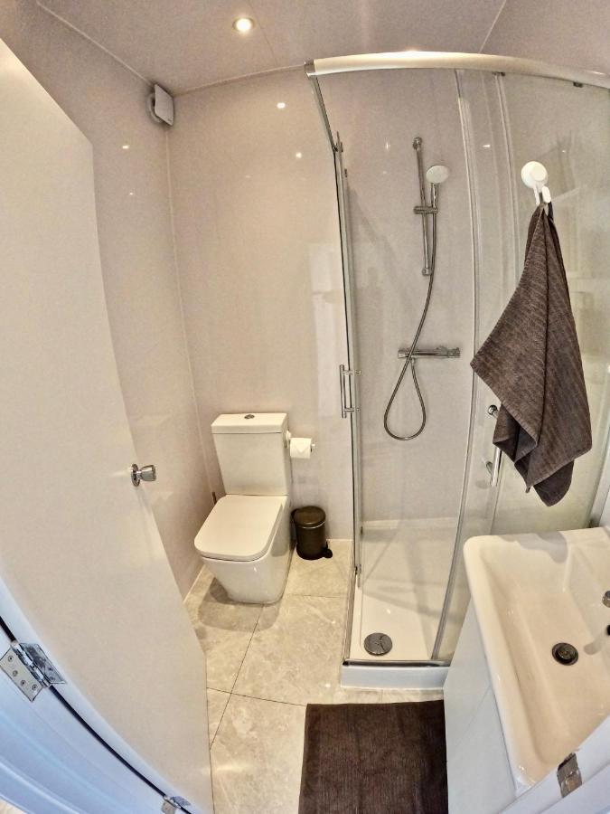 Lovely One Bedroom Flat Лондон Екстер'єр фото